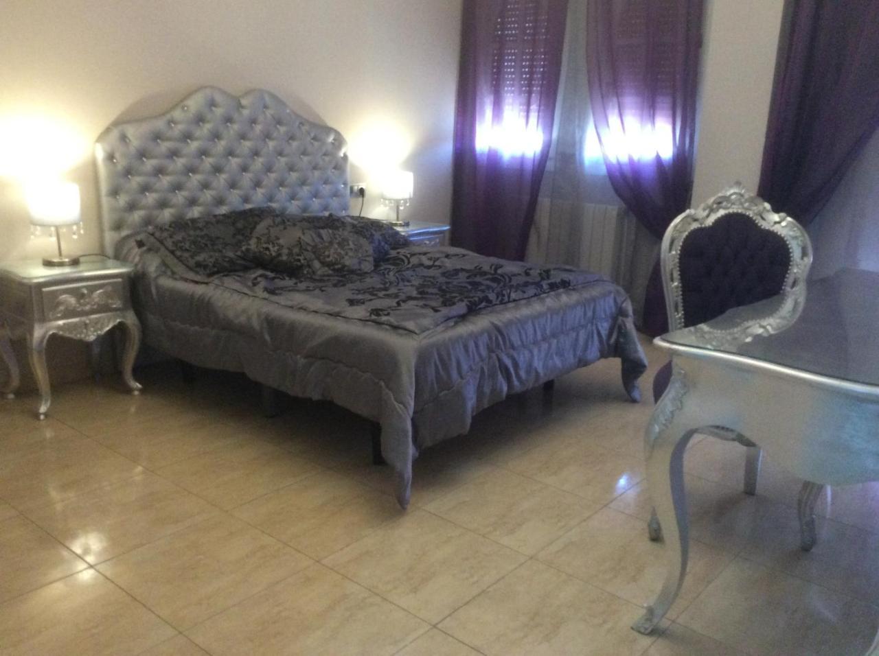 Hostal Mont Royal Alicante Exterior photo
